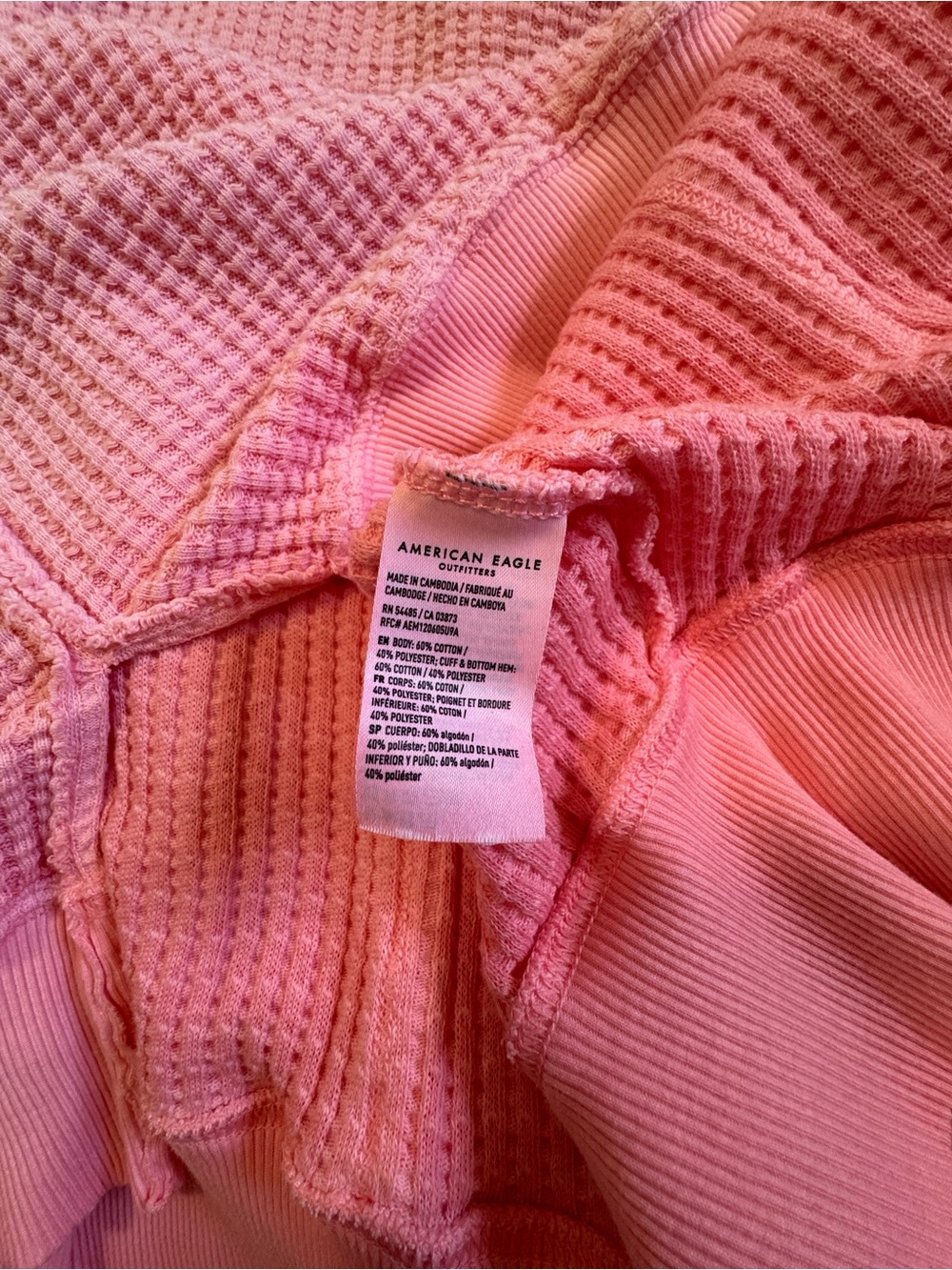 American Eagle This Feels Seriously LIVED-IN
V Neck Thermal Sweatshirt - Picture 5 of 5